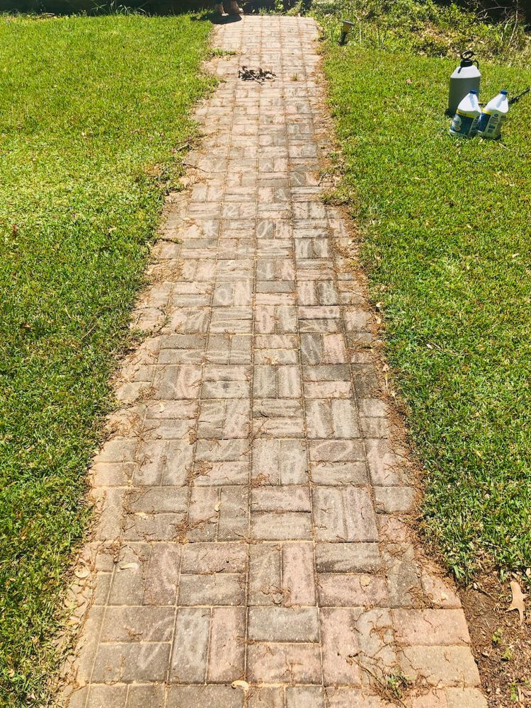 Brick cleaning for JB Applewhite's Pressure Washing in Anderson, SC