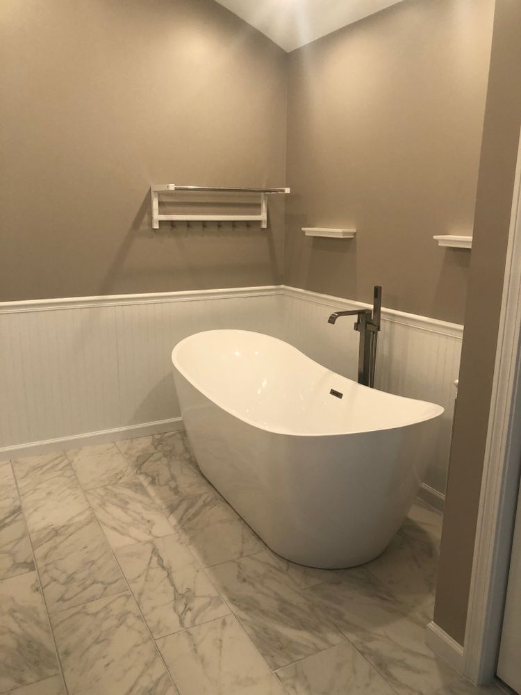 All Photos for Laura Mae Properties in Wolcott, CT