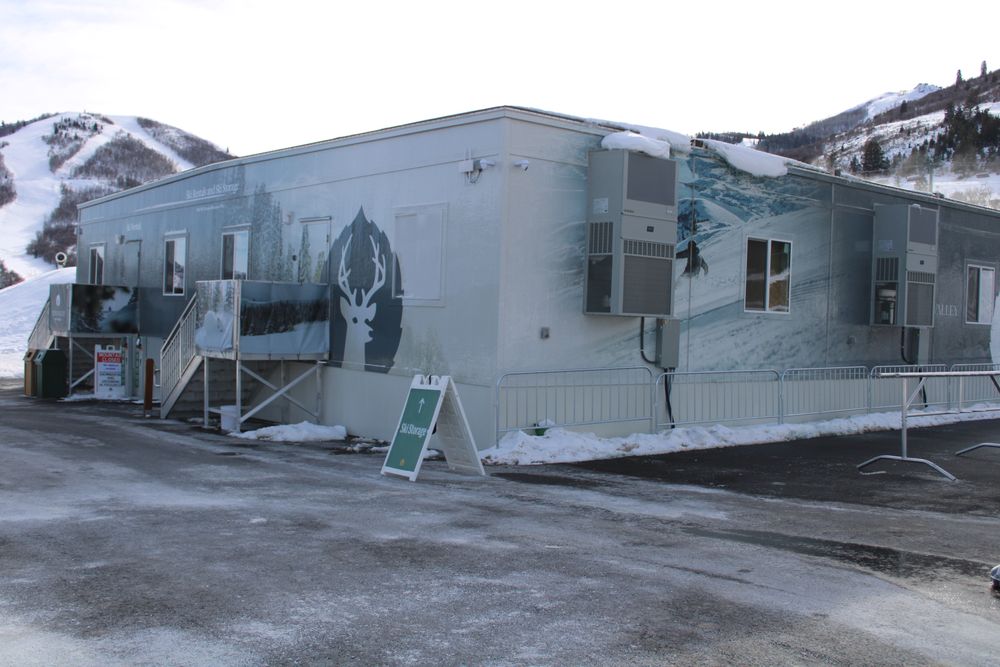 Modular Trailers for Gold Label Construction in Salt Lake County, UT
