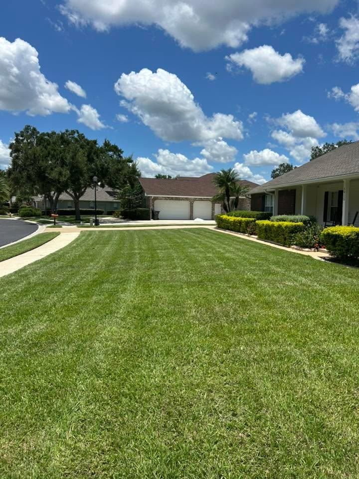 All Photos for Estrada All Pro Lawn Service in Auburndale, Florida