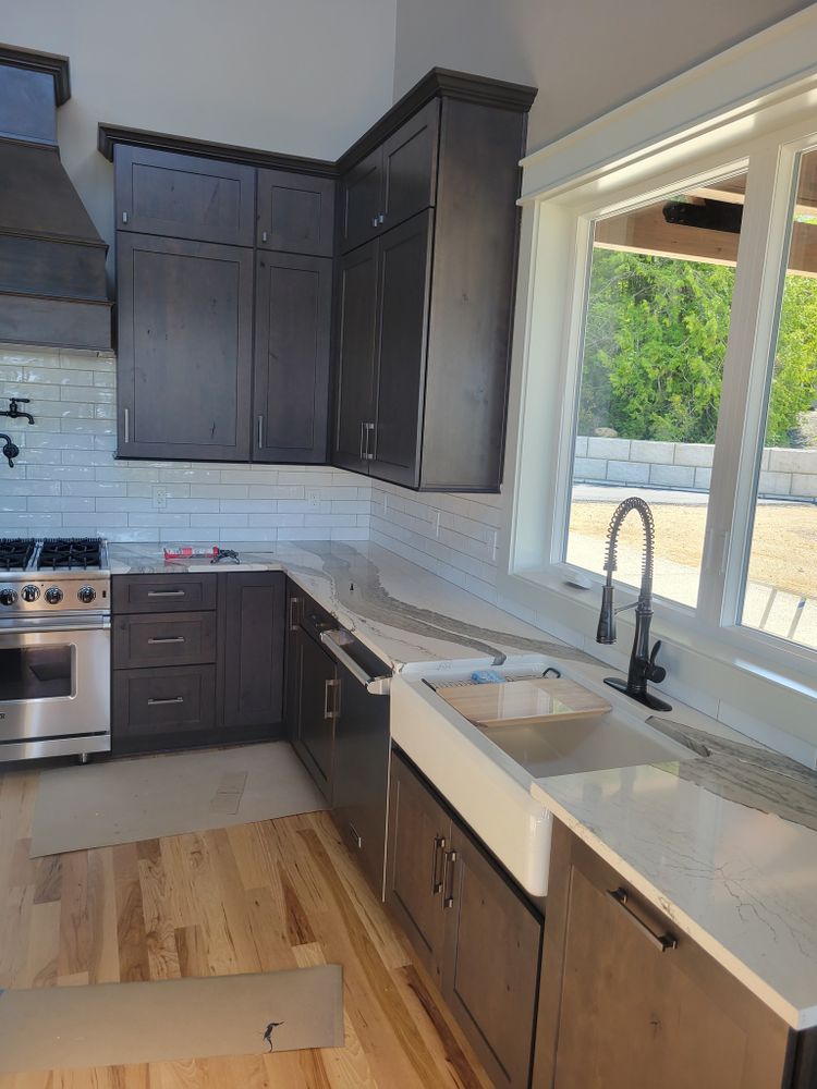 Enhance your kitchen's appeal with our expert counter tiling service, offering precision installation and a variety of stylish materials to transform your space into a beautiful and functional area. for Goldberg Tile & Stoneworks in Belfair, WA