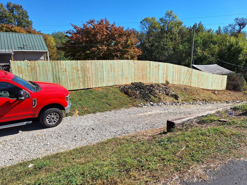 All Photos for Apex Fence in Henderson, KY