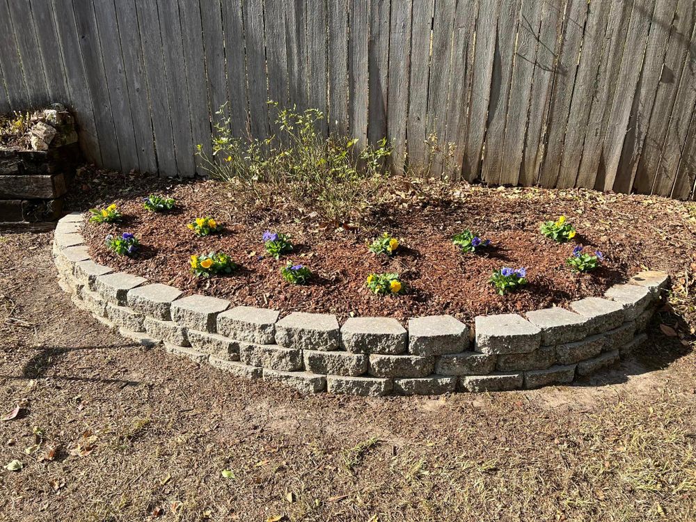 Landscaping for Amis Lawn and Landscape, LLC in Clinton, MS