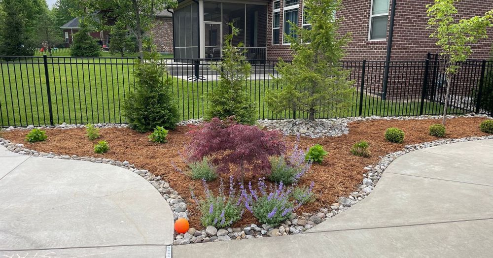 Mulch Installation for Lamb's Lawn Service & Landscaping in Floyds Knobs, IN