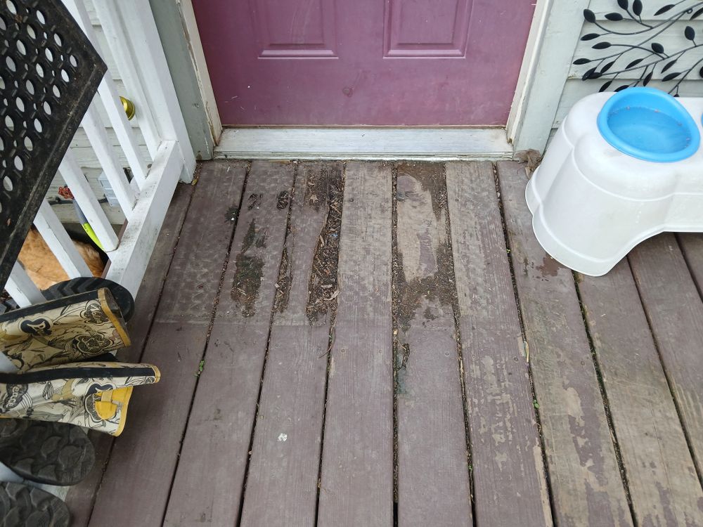 Deck Repair and Exterior Painting for Dead Tree General Contracting in Carbondale, Illinois