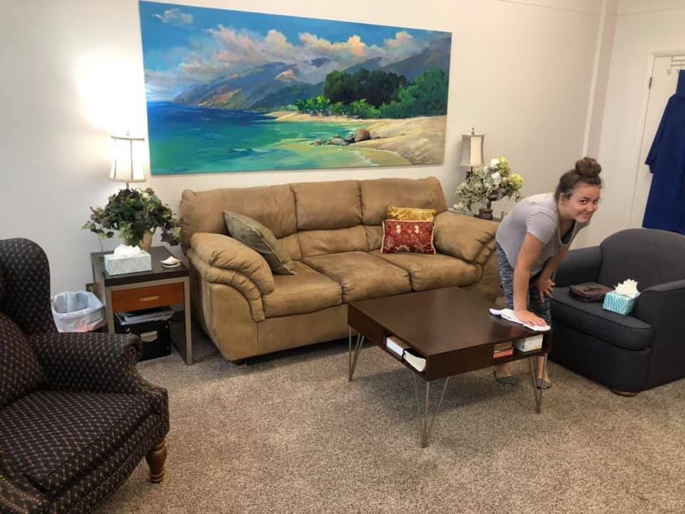 2 Girls & A Towel team in Springfield, MO - people or person