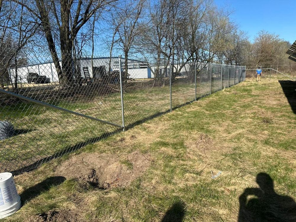 Fence Installation for Illinois Fence & outdoor co. in Kewanee, Illinois