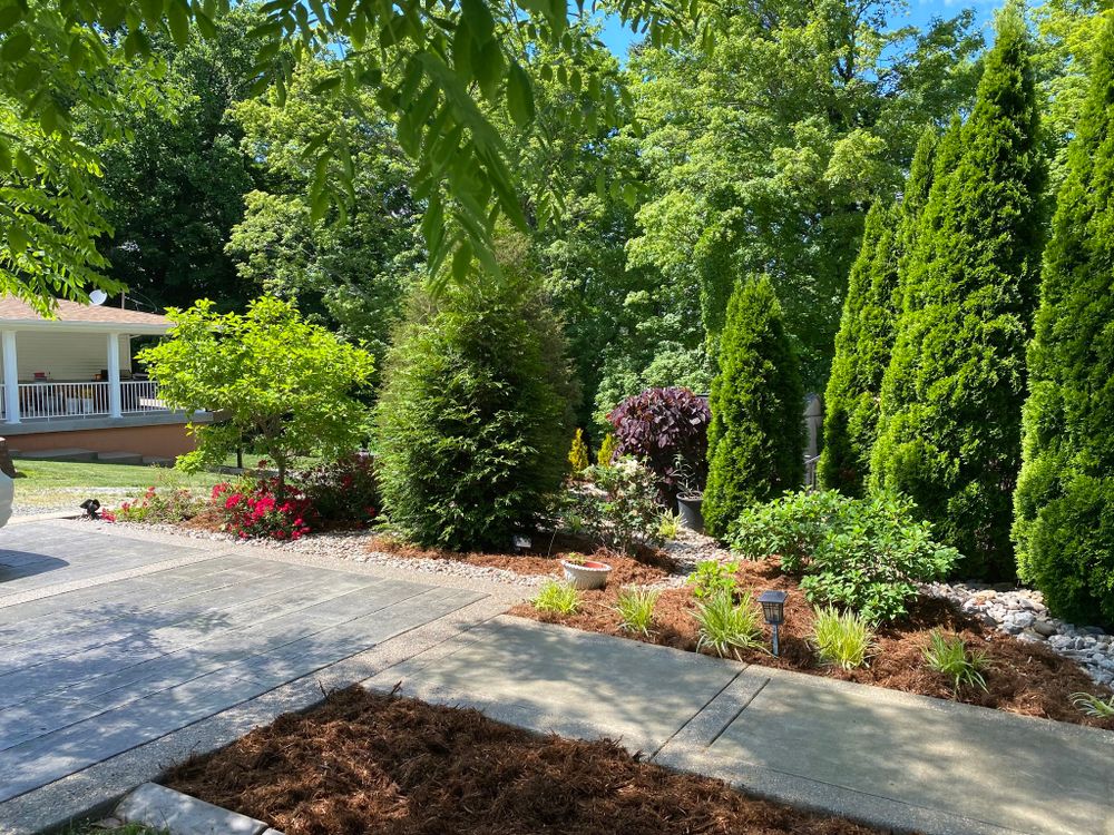 Hardscaping for Lamb's Lawn Service & Landscaping in Floyds Knobs, IN