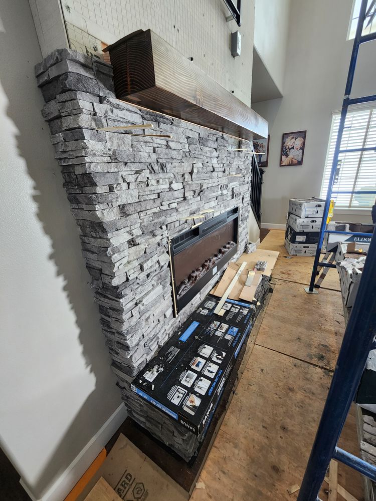 Thomas fireplace for Custom Valley Construction   in Sunnyside, Washington