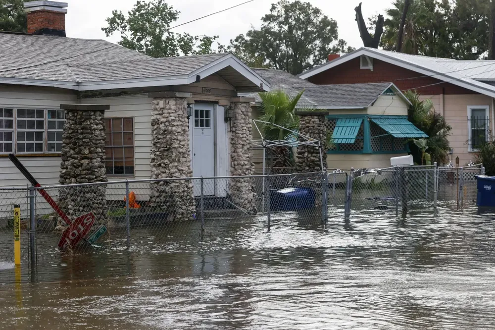 Our Storm & Flood Damage Repair service offers swift, reliable restoration to safeguard your home from water damage, ensuring safe and thorough recovery with expert assessment, cleanup, and repair solutions. for Rapid Renovations & Construction in Atlanta, GA