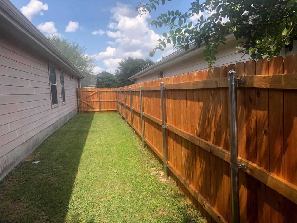 Fence Stain and Seal for Ansley Staining and Exterior Works in New Braunfels, TX