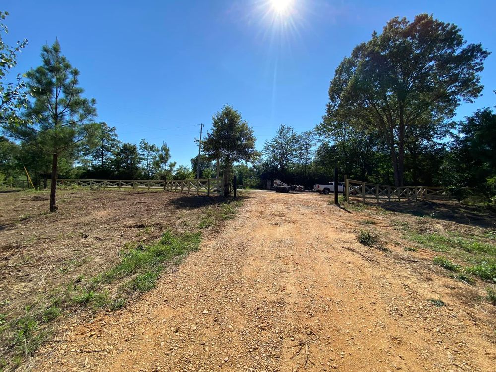 Custom Wooden Fences for Manning Fence, LLC in Hernando, MS