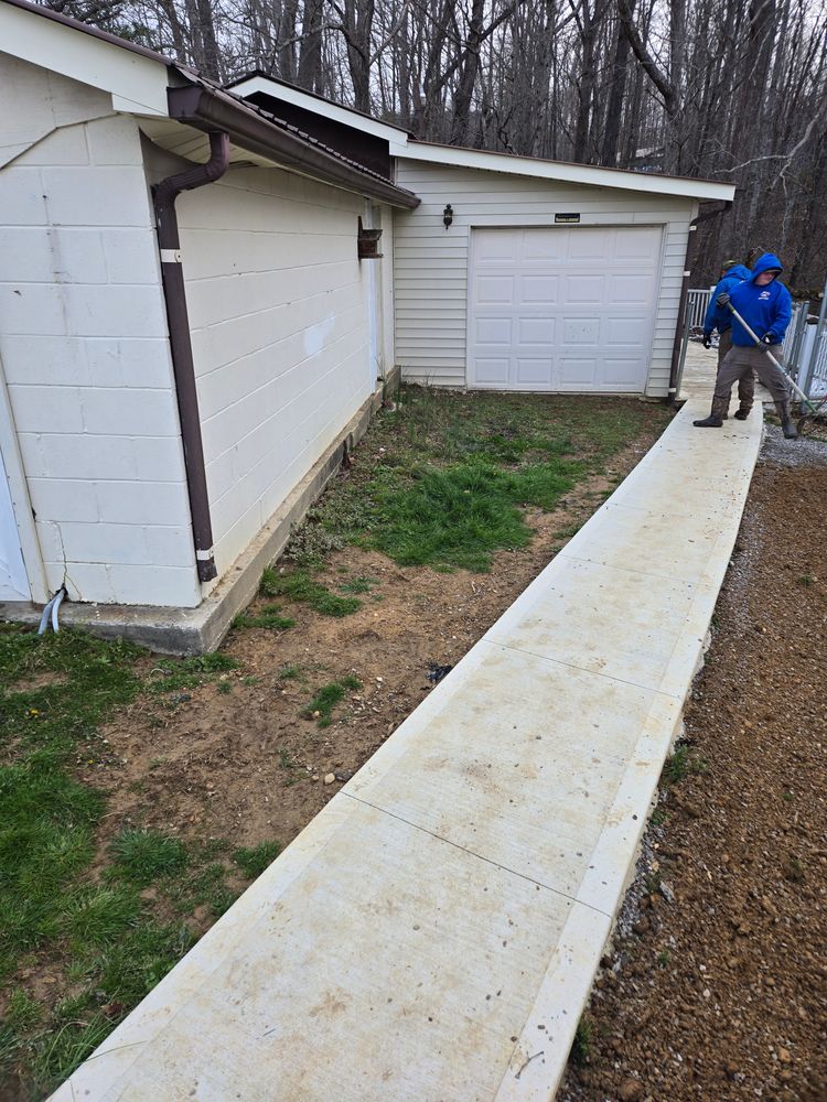 All Photos for Lafollette Mulch, Stone and Lawn Care in La Follette, TN