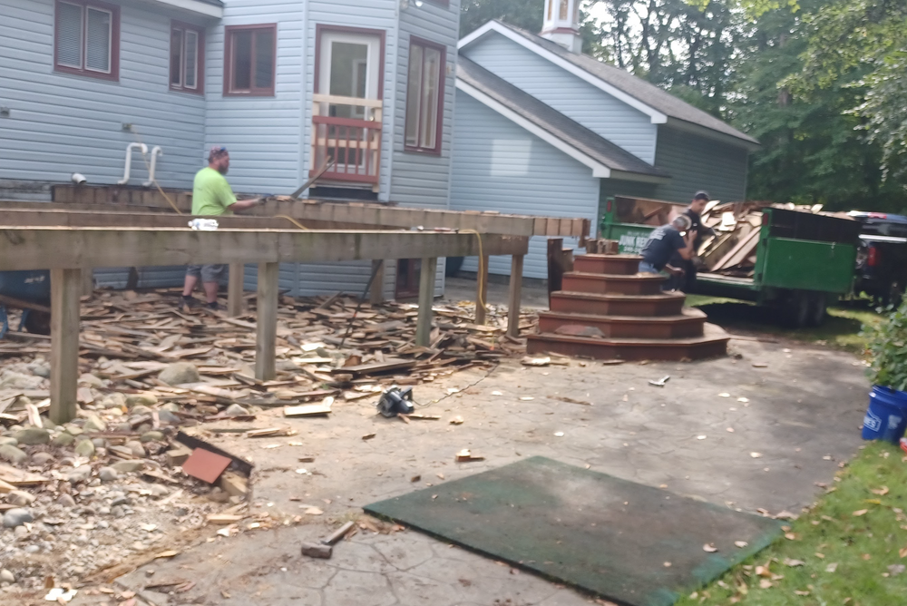 Haul Away for Blue Eagle Junk Removal in Oakland County, MI