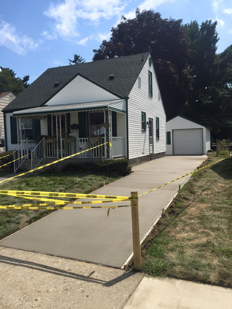 Concrete for Deerbrook Construction in Pontiac, MI