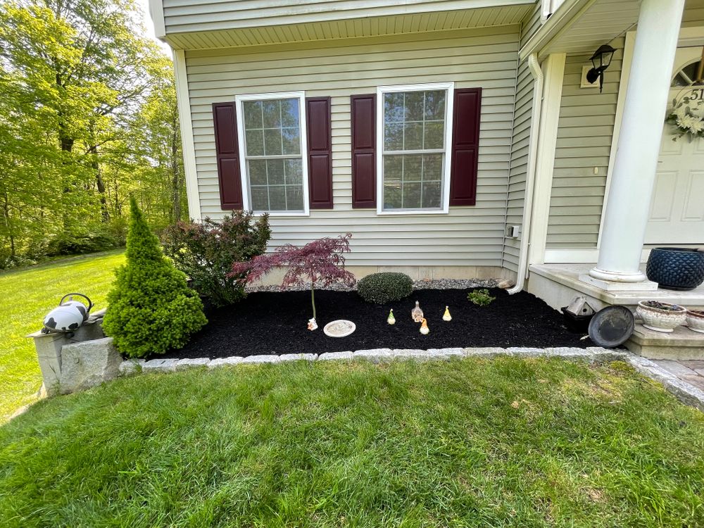 Landscaping for Hennessey Landscaping LLC in Oxford,  CT 