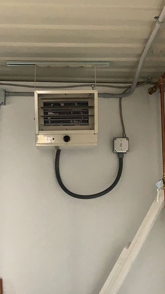 Our Electrical Repairs service provides homeowners with expert troubleshooting and efficient solutions, ensuring safety and reliability. Trust our experienced electricians to handle any electrical issue swiftly and professionally for peace of mind. for Wildcat Electrical & Mechanical  in Winchester, KY