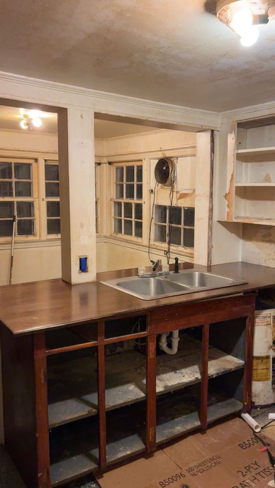Enhance your home with our reliable handyman services, offering expert repairs and maintenance. From small fixes to major upgrades, we ensure every project is completed efficiently and to the highest standard. for L&hlawncare in Lake City, SC