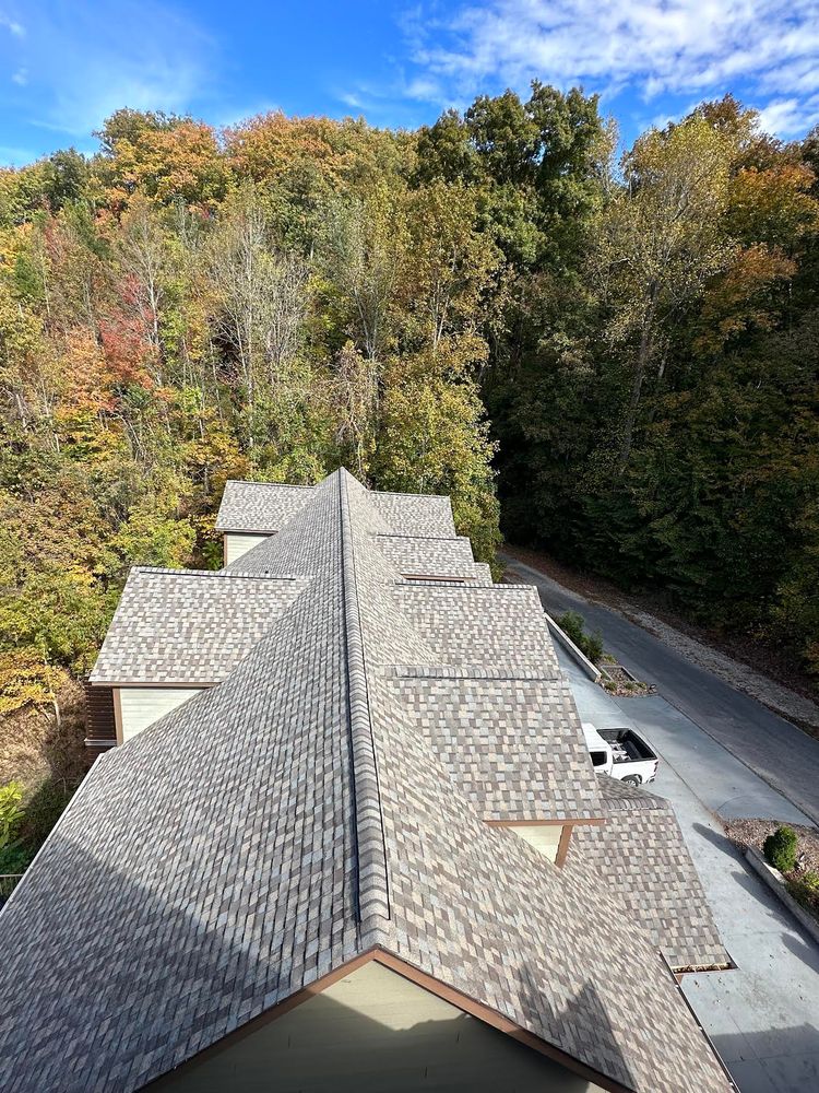 experience peace of mind with our expert roofing replacement service, providing durable and high-quality materials, professional installation, and exceptional customer care to ensure the safety and longevity of your home. for Paul’s Roofing and Exteriors in Sparta, TN