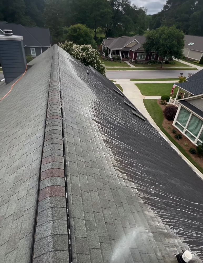 Roof cleaning for JB Applewhite's Pressure Washing in Anderson, SC