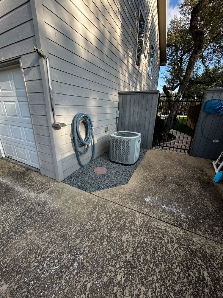 Xeriscape/hardscape for Good and Green Landscaping in Canyon Lake, TX