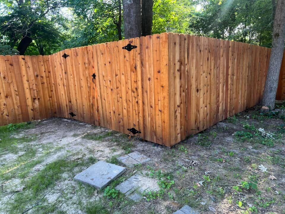 Custom Wooden Fences for Manning Fence, LLC in Hernando, MS