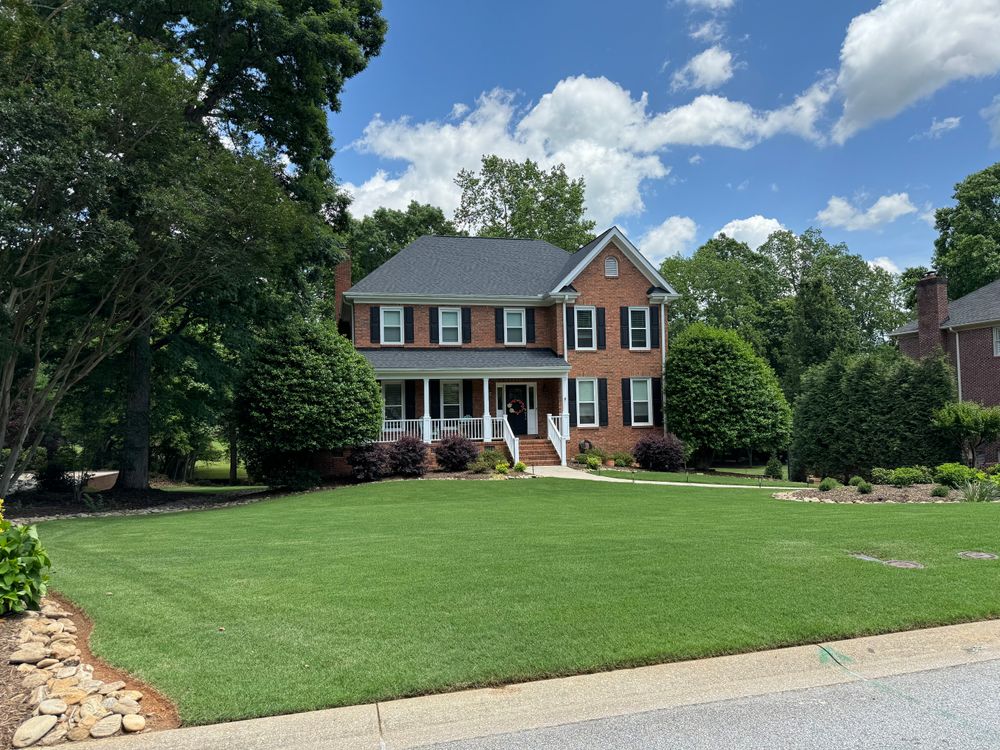 Lawn Transformations for Sunrise Lawn Care & Weed Control LLC in Simpsonville, SC