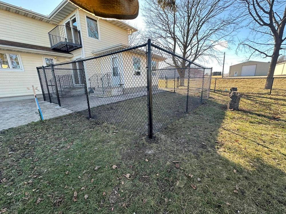 Fence Installation for Illinois Fence & outdoor co. in Kewanee, Illinois