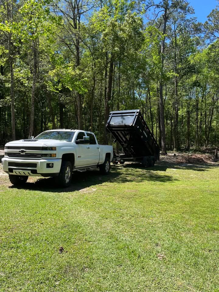 Landscaping Pros team in Hurley, MS - people or person