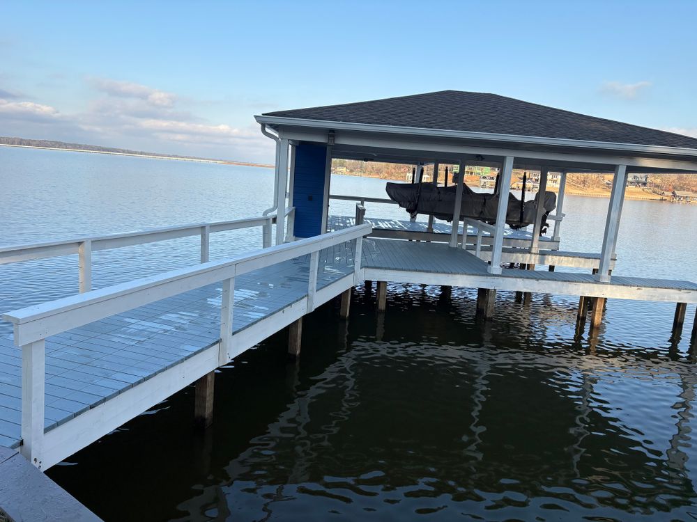 Moore Lake Living LLC team in Leesburg, TX - people or person