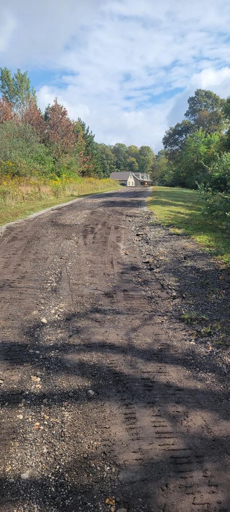 All Photos for Admiring Landscapes in Lancaster, OH