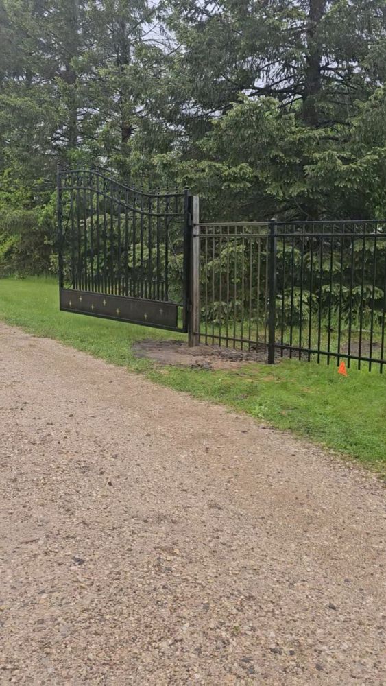 GATES DESIGNS OPTIONS for Fence Value Corp in Chicago, IL