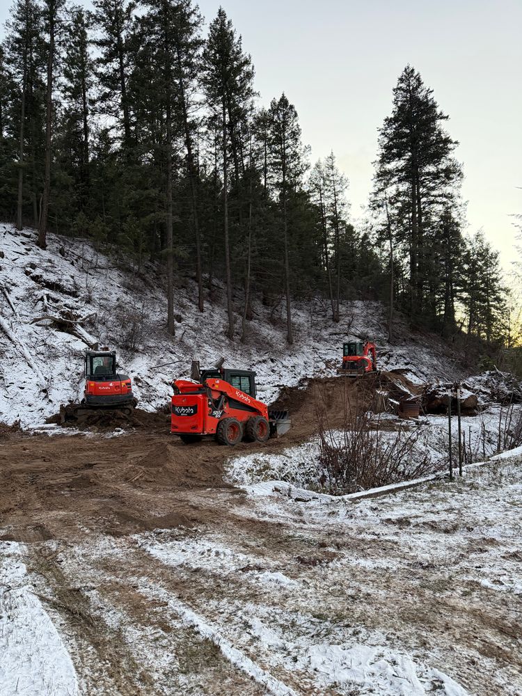 Our Skid Steer Work service offers reliable, efficient earthmoving capabilities for homeowners, perfect for landscaping and property improvement projects that require precise digging, grading, or material relocation to enhance outdoor spaces. for Markham Septic & Excavation in Pagosa Springs, CO