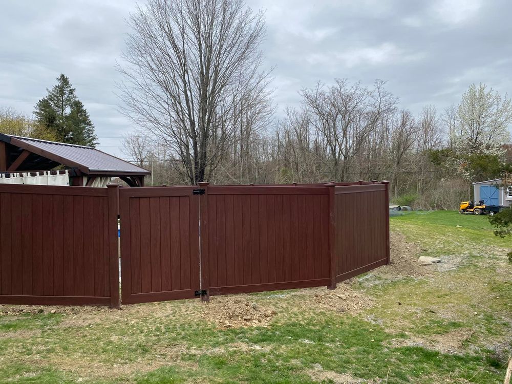 All Photos for Oakwood Fencing  in Hudson, NY 