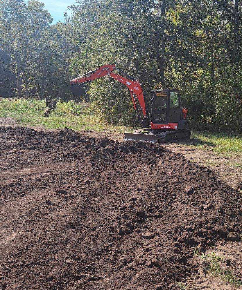 Excavating for Kelly’s Excavating and Dirt Work in Kansas City,, MO