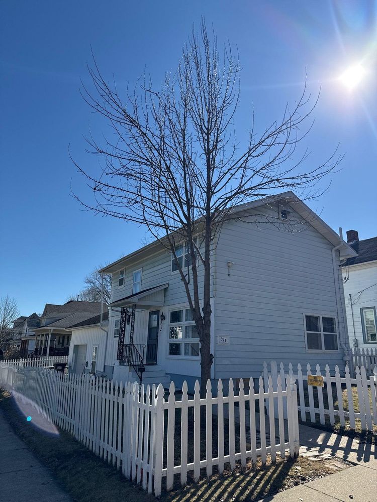 All Photos for Fransen's Tree Service  in Freeport, IL