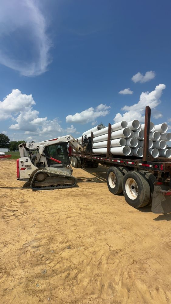 Trucking for Travis Excavating LLC in Olney,, IL
