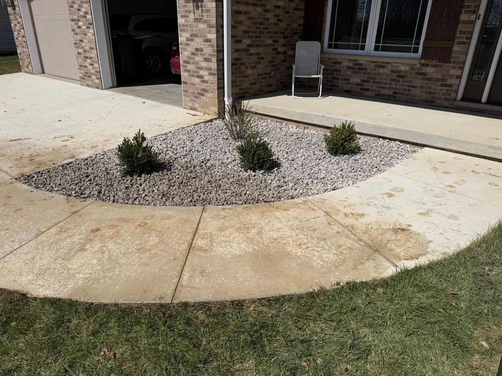 Tree Removal for Greenlee & Family Landscaping Services in Peoria, IL