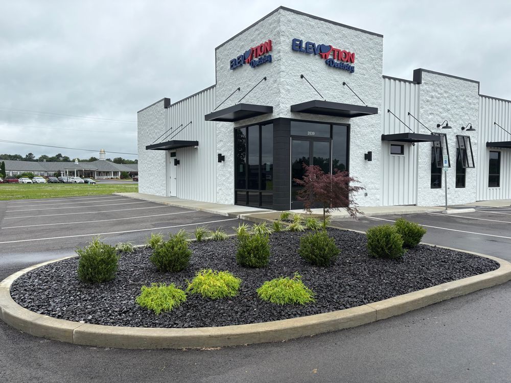 Landscaping for Bailey’s Lawn Care & Dirt Service in Murray, KY