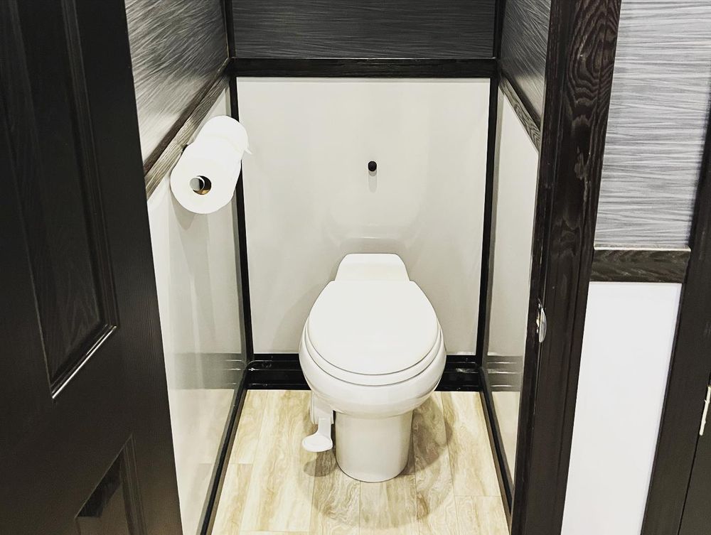 Our Septic System Repair service ensures efficient resolution of issues like leaks or clogs to restore optimal function and longevity of your system with professional expertise and prompt response. for Elite Excavating & Septic Service, LLC in Huntingtown, MD