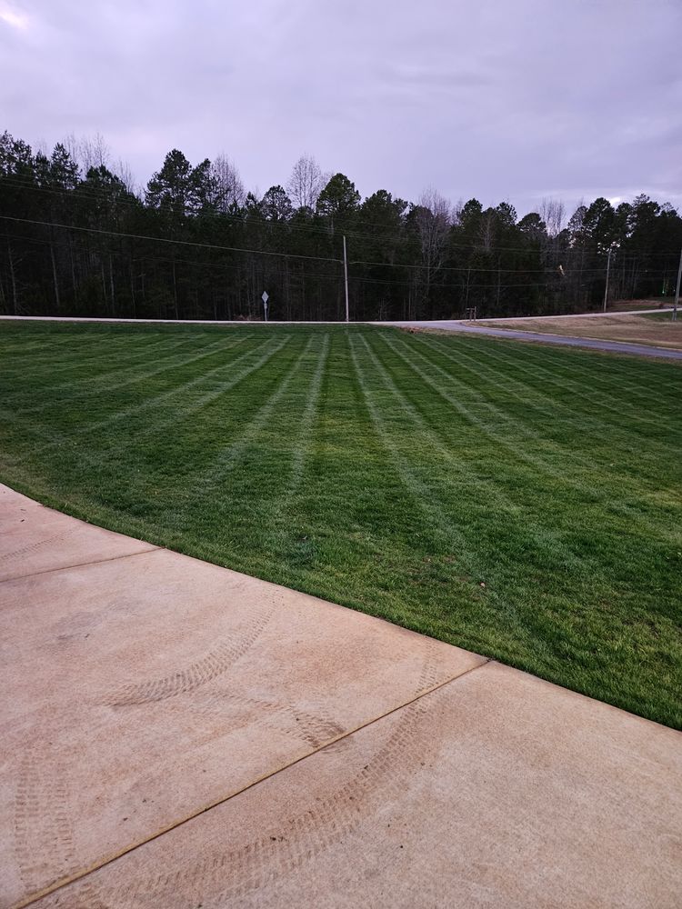 Lawn Care for Gallimore’s Lawn Care in Thomasville, NC