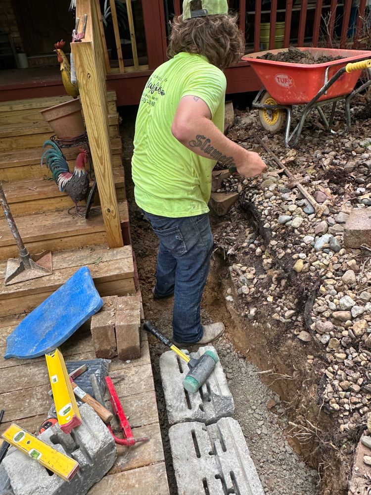 All Photos for Mayfield Landscaping in Staunton, IL