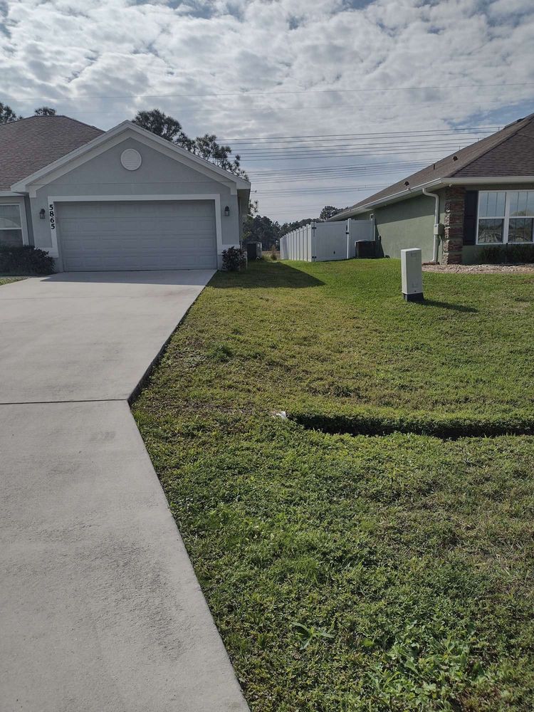 Landscaping for Valdez Landscaping and Lawn Services in Port St. Lucie, FL