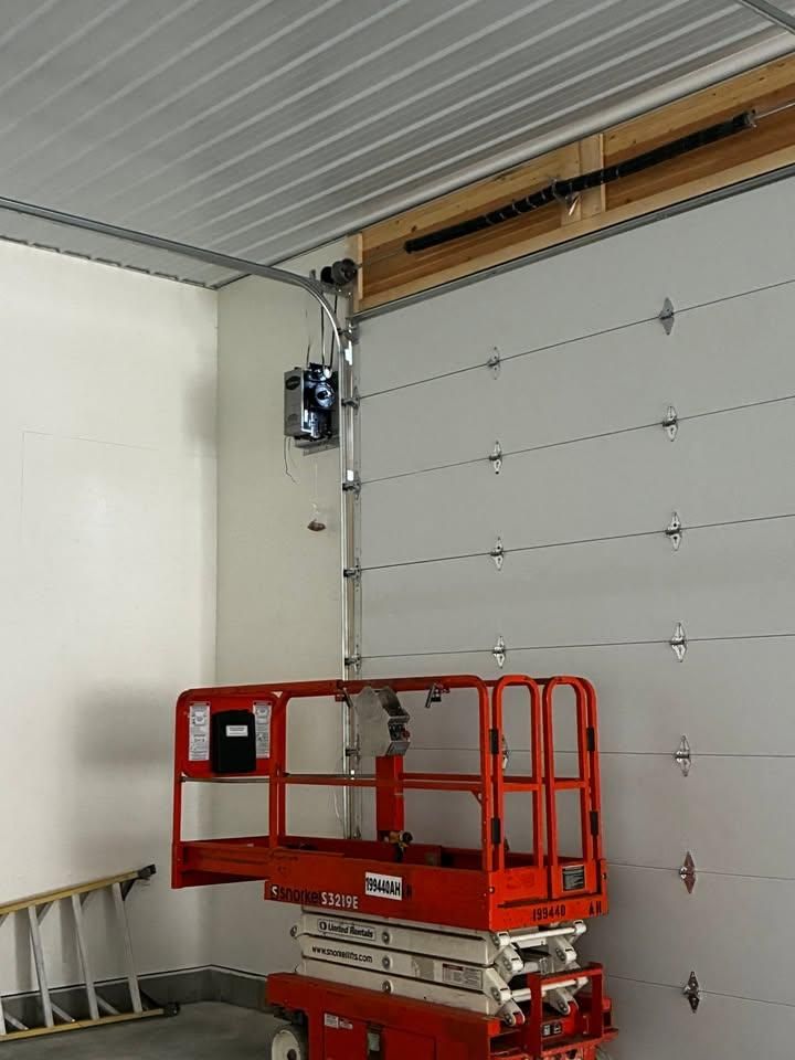 All Photos for Salmon River Garage Door in Challis, ID