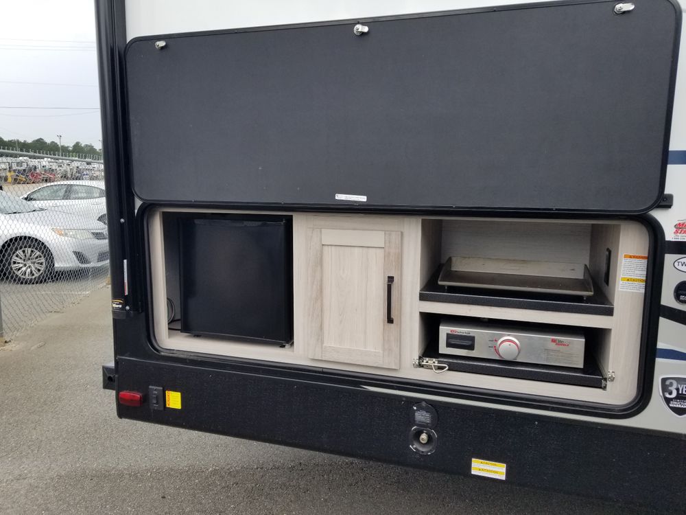 Solaire for Paradise RV Rentals in Perry, GA