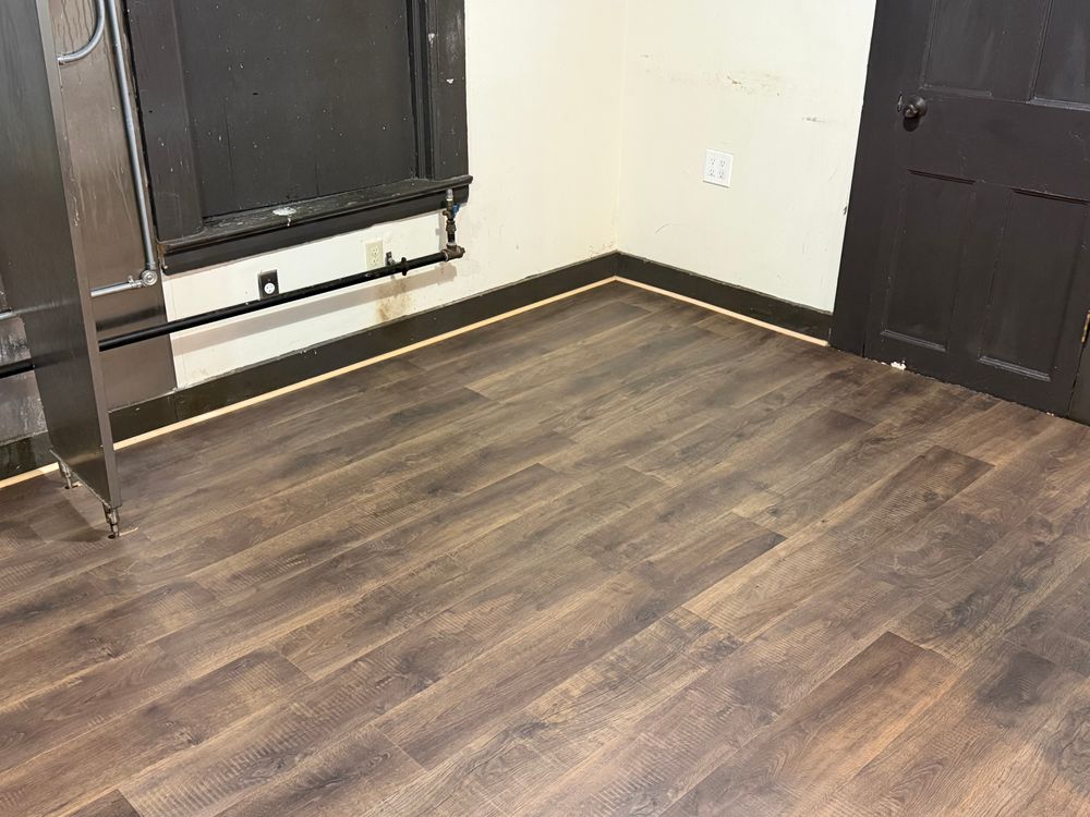 All Photos for Jack Of All Blades in Windsor County, VT