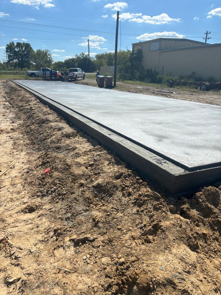 Concrete slabs for T & C Metal Builders in Northeast, TX