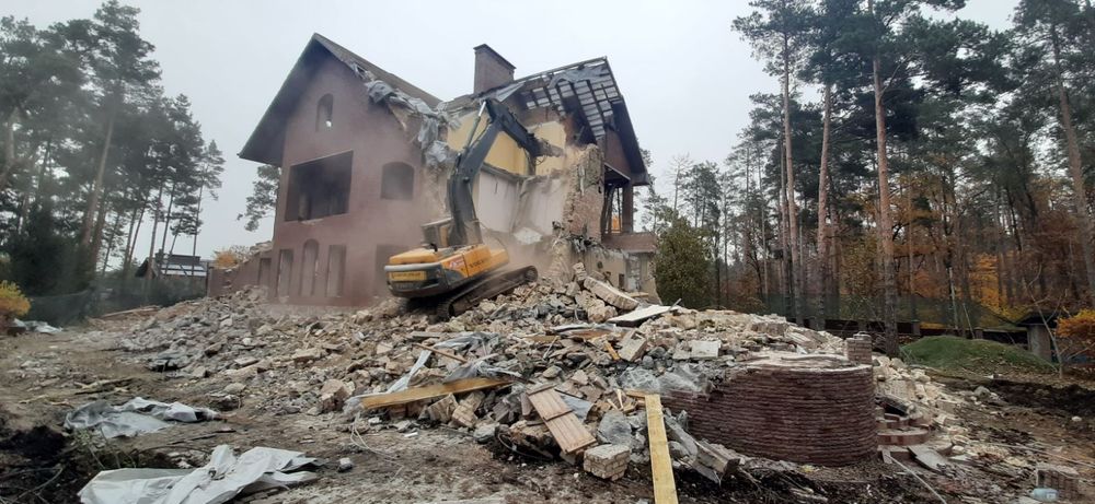 Our demolition service safely and efficiently dismantles unwanted structures, ensuring a clean slate for your next project. Trust our experienced team to handle all aspects of residential demolition with precision and care. for Madsen Excavation, LLC in Mayfield, UT