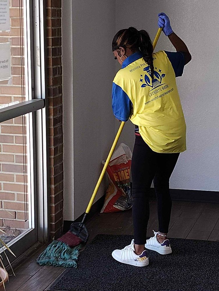 Cleaning for Wichita Pro Cleaners LLC in Wichita, KS