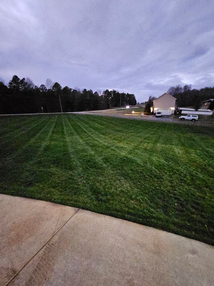 Lawn Care for Gallimore’s Lawn Care in Thomasville, NC